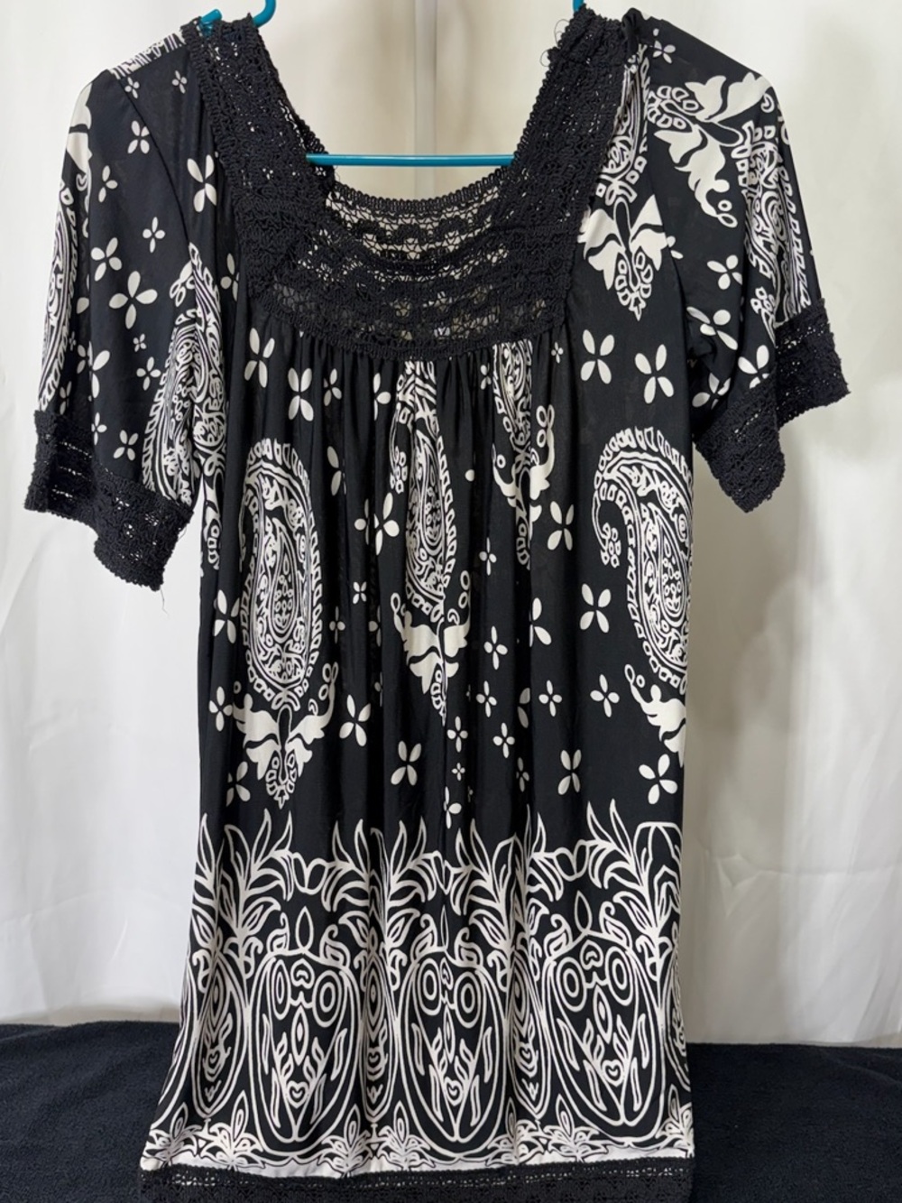 Cristinalove Black and White Crochet Square-Neck Tunic 2512